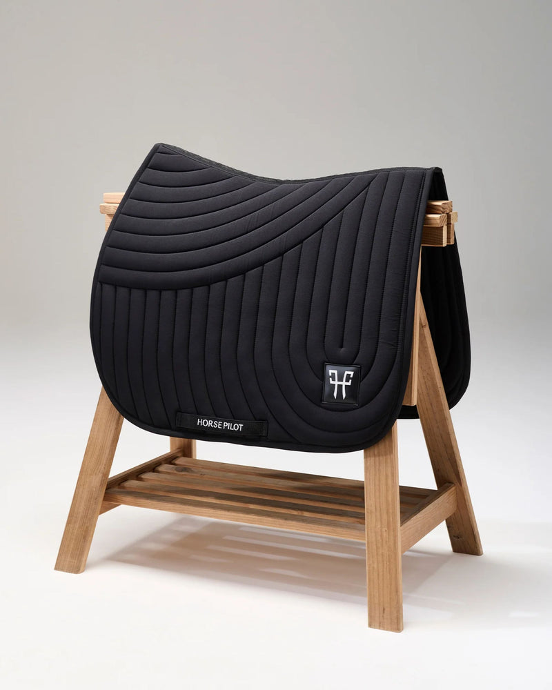 Horse Pilot Ergonomic Saddle Pad - Black