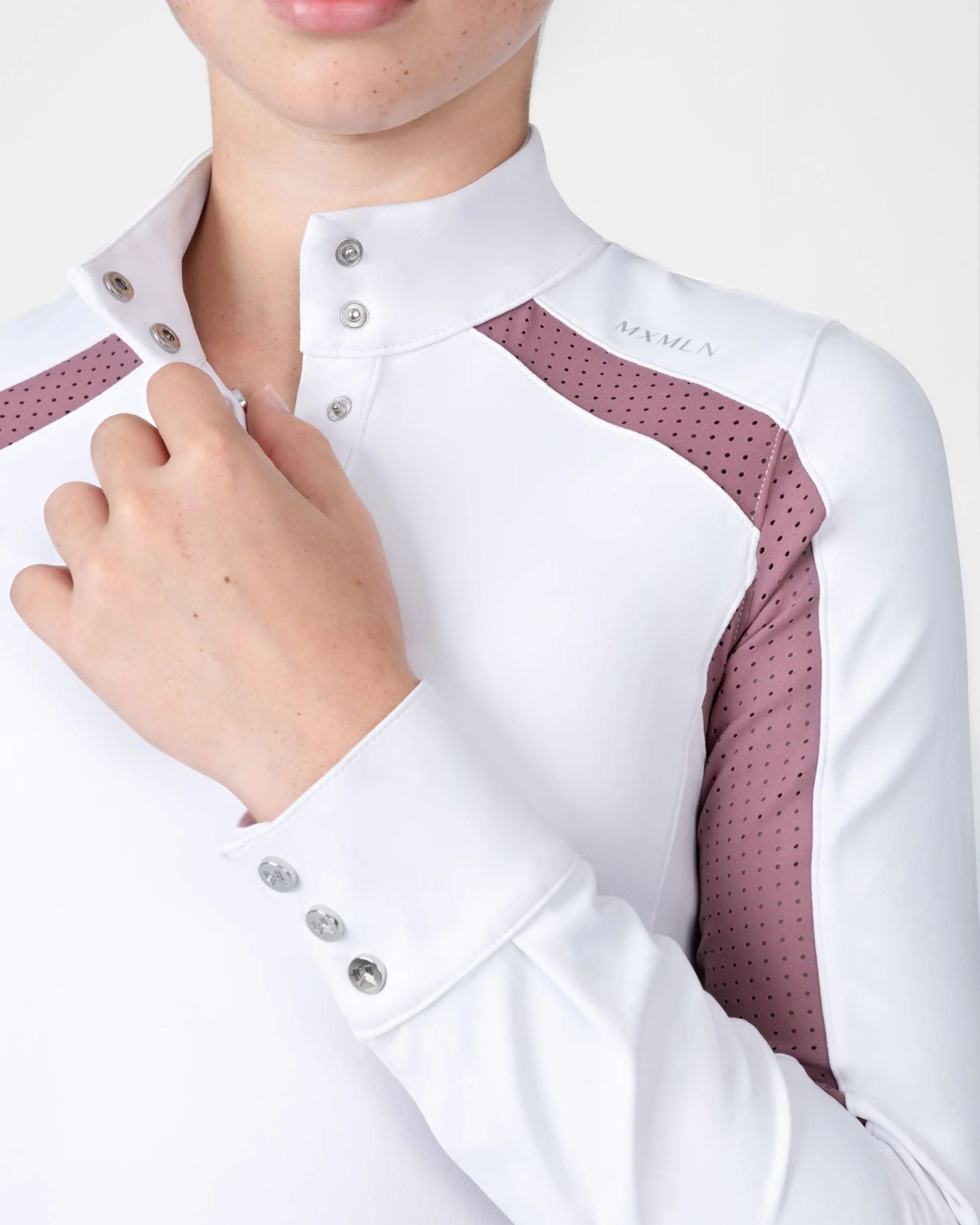 White/Mauve