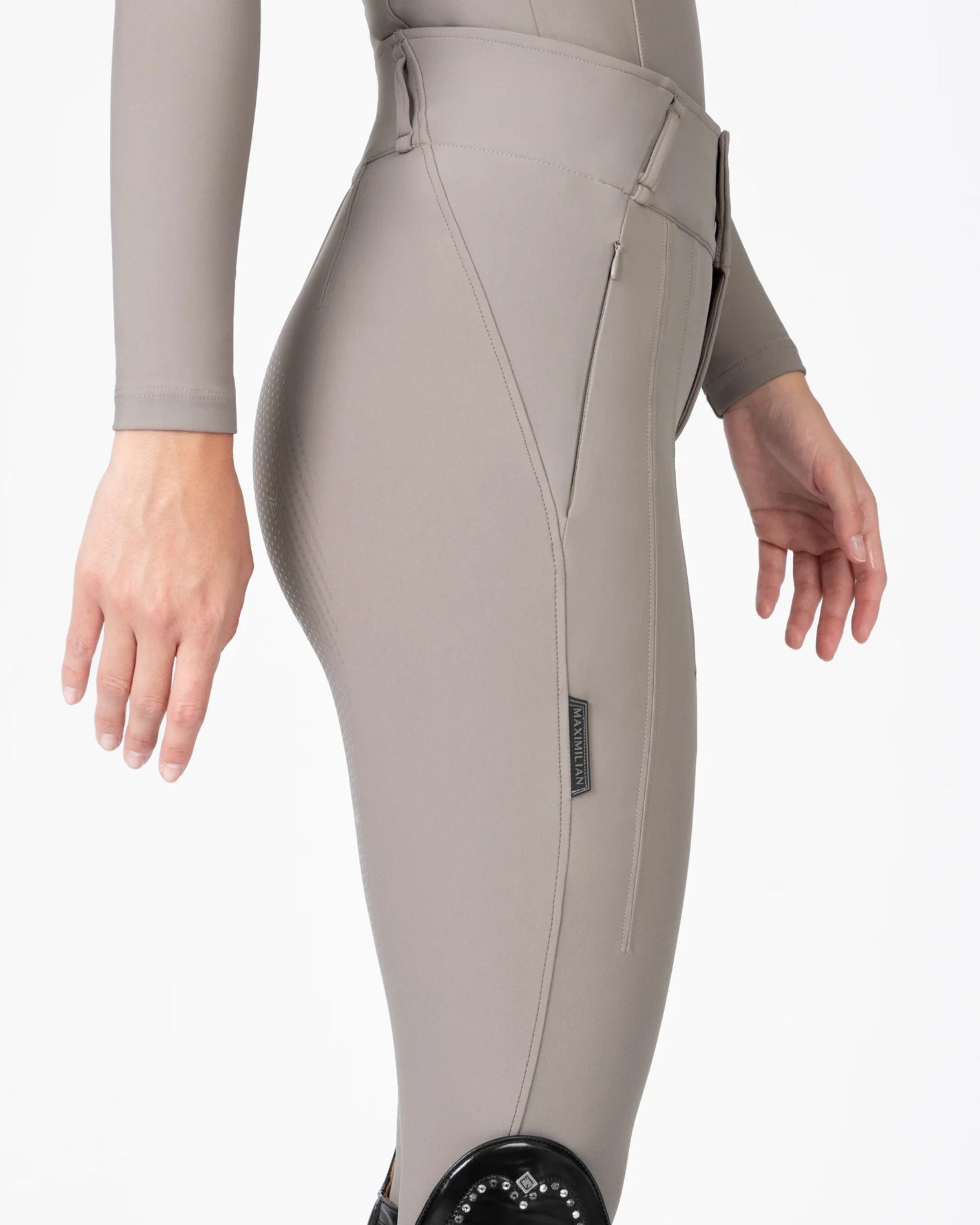 Taupe