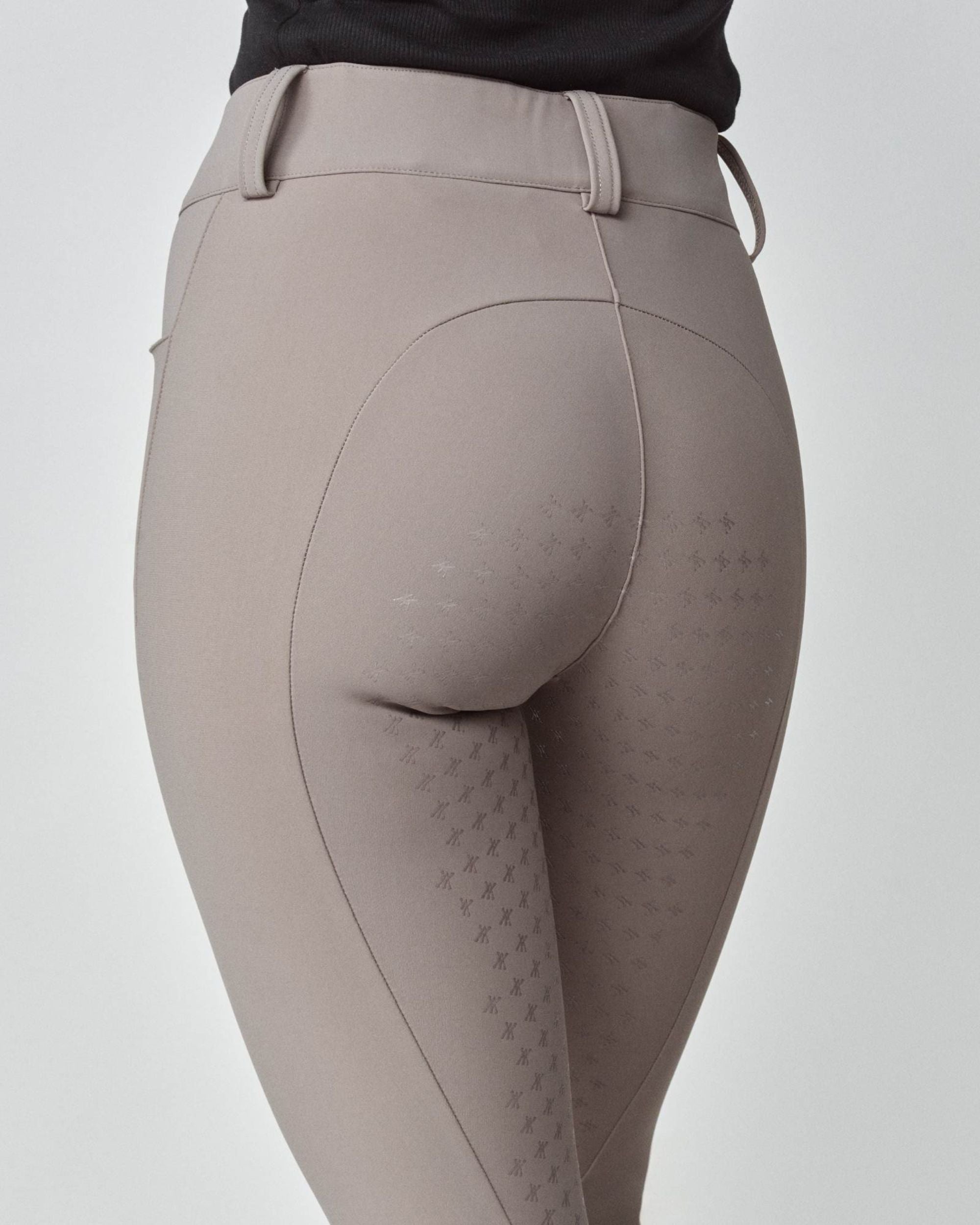 Taupe